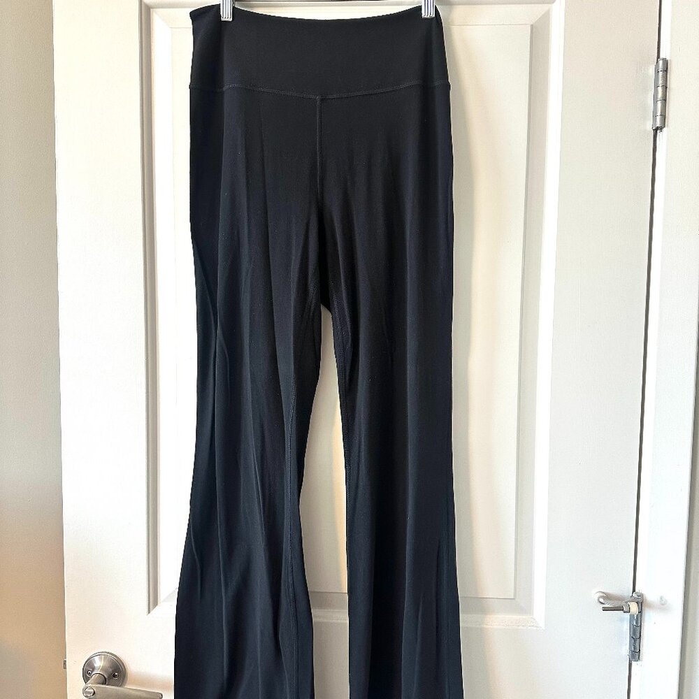 Groove Nulu High-Rise Flared Pant Regular